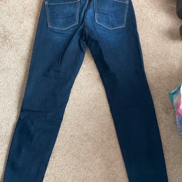 AE super stretch jeans size 2 short - Picture 2 of 4
